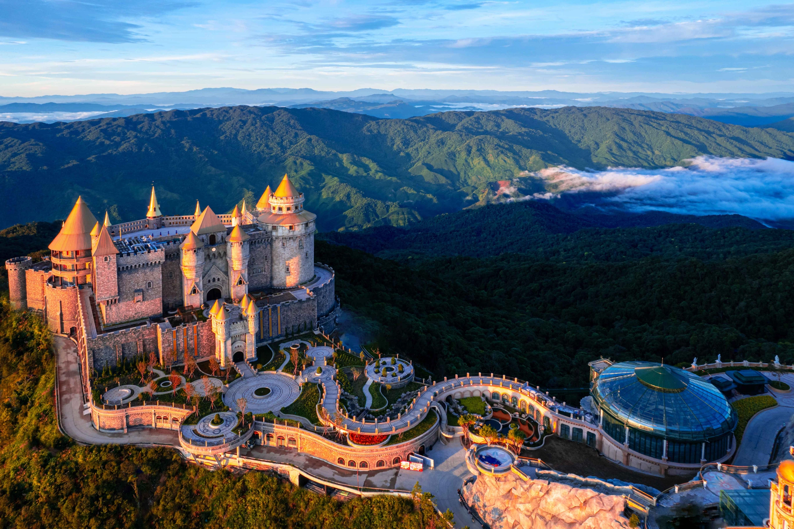 Ba Na Hills & Golden Bridge (Buffee Lunch) — photo 11
