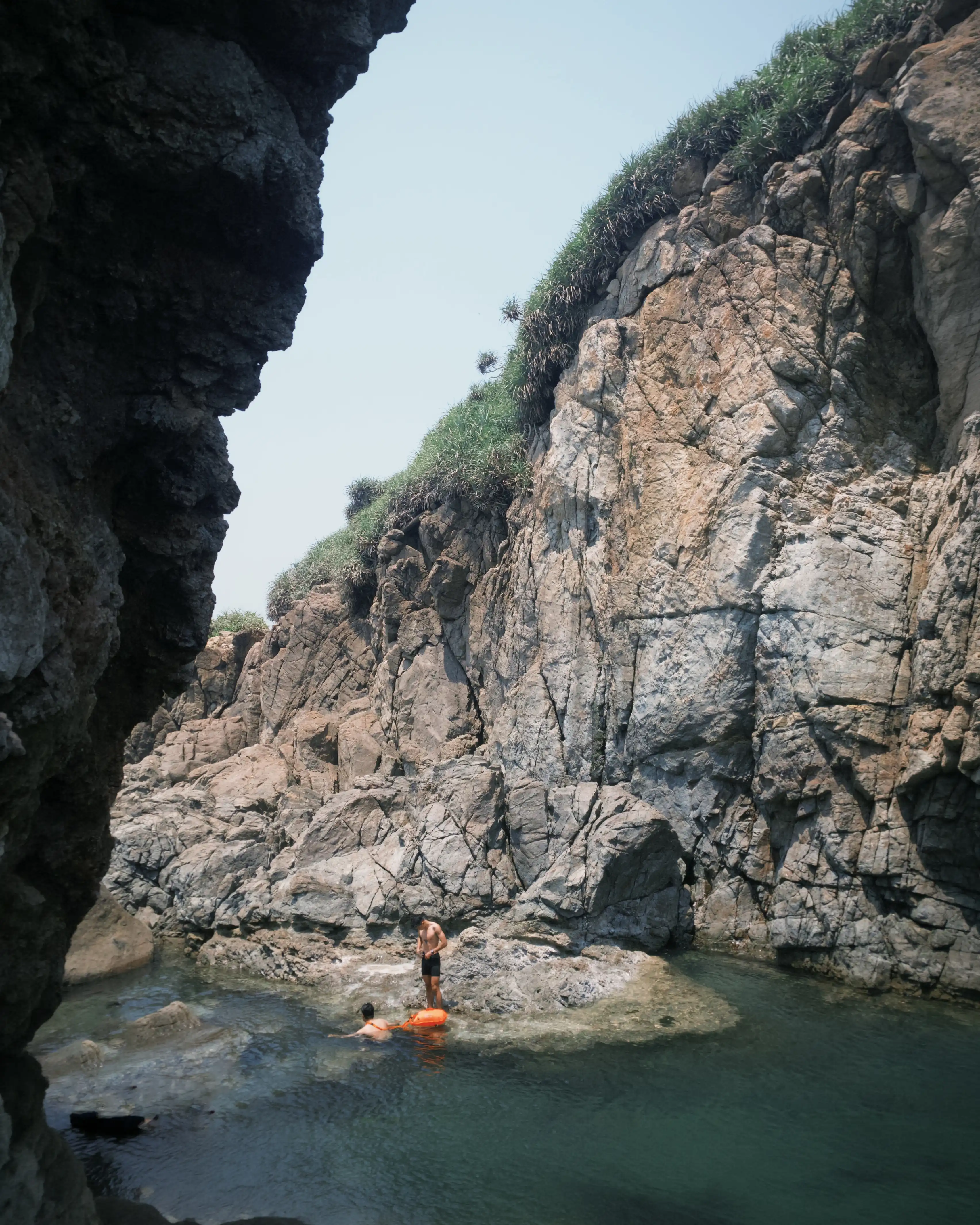 Son Tra Peninsula (Ancient tree + Peaceful Bay) — photo 7
