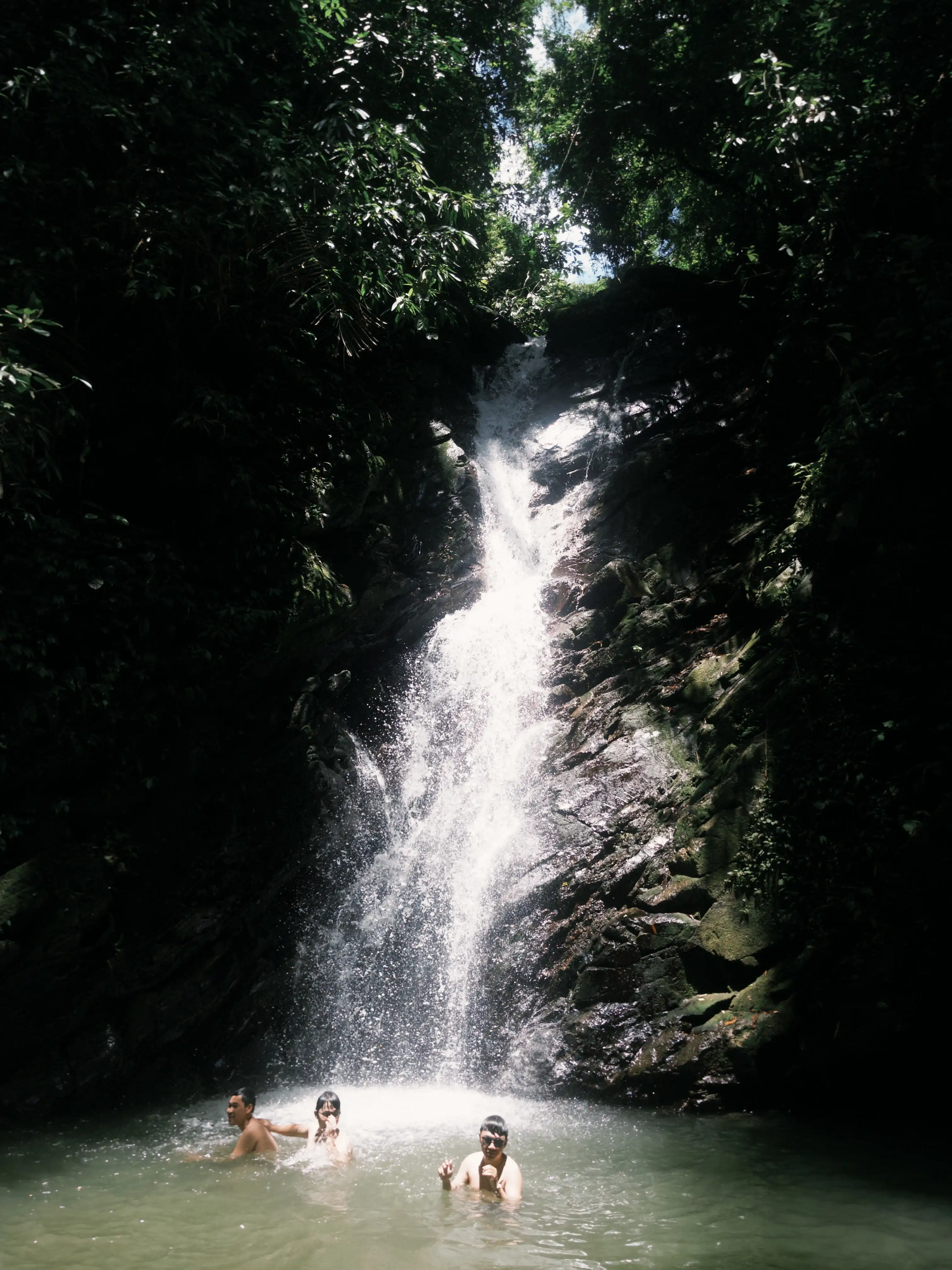 Da Nang outskirt (waterfall and stunning canyon) — photo 2