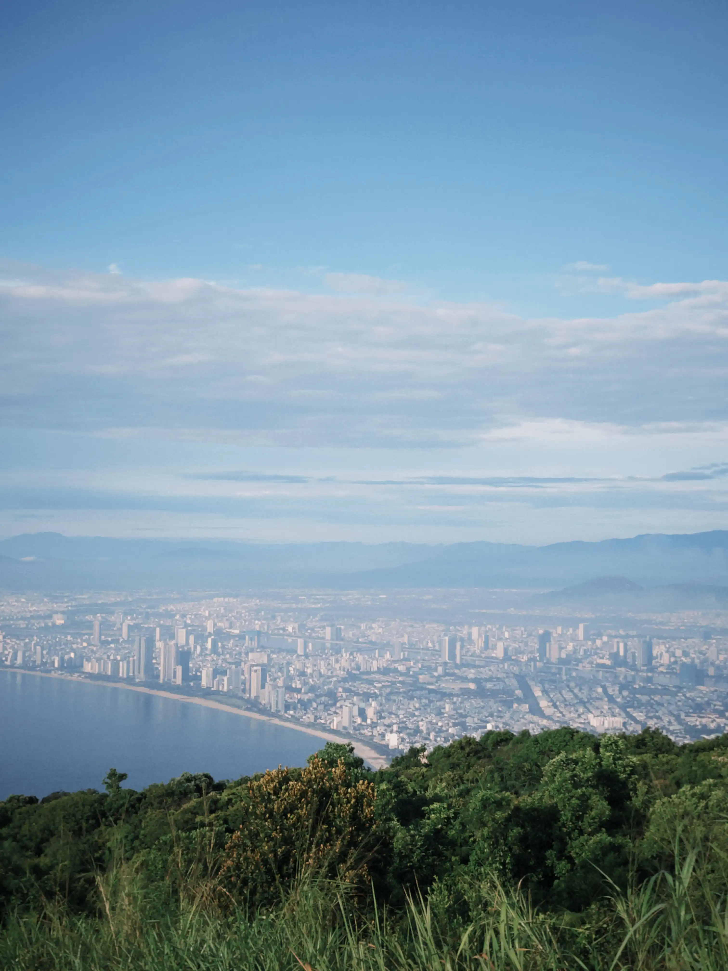 Son Tra Peninsula (sunset & city view at night by hiking) — photo 4