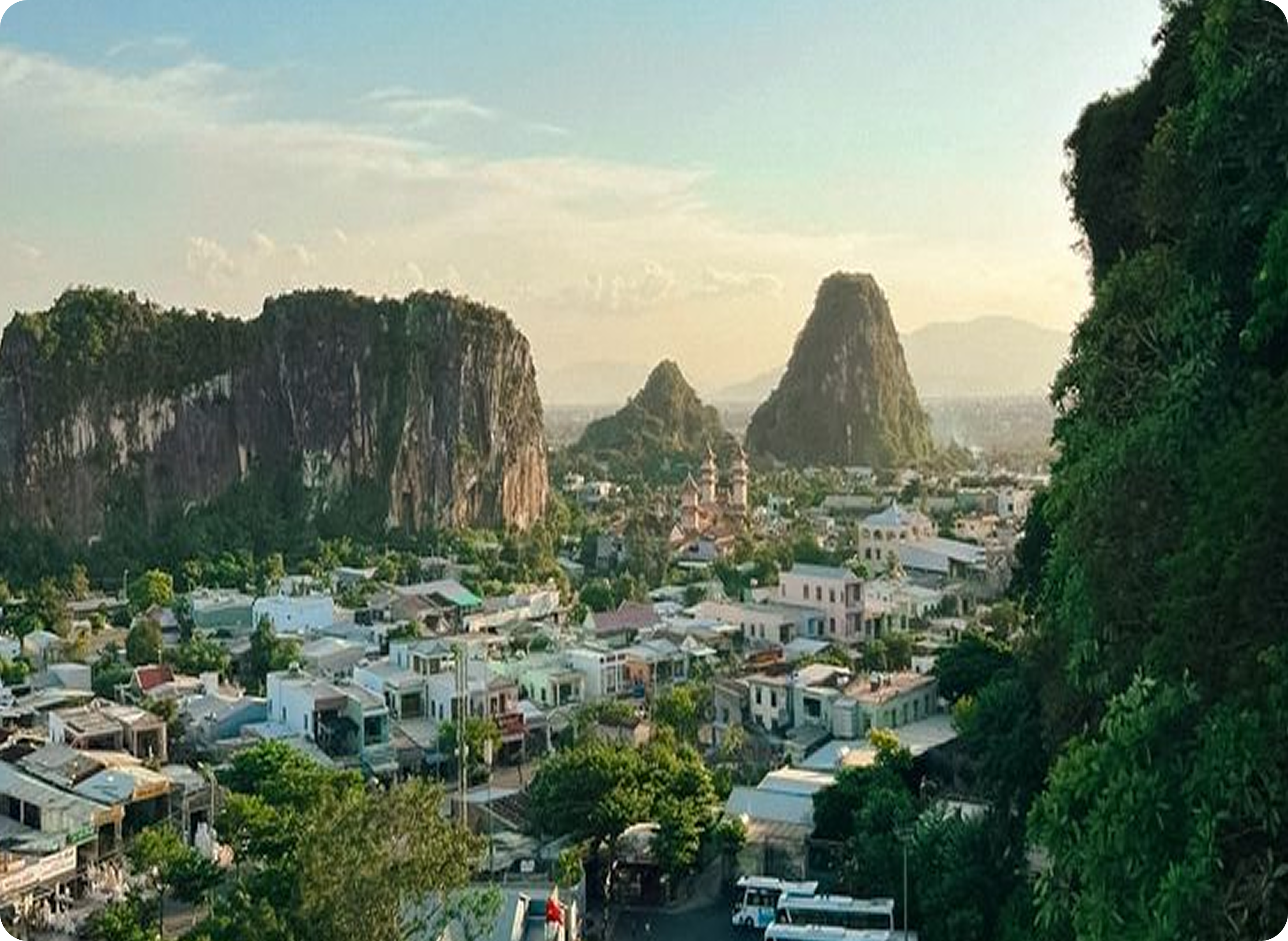 Da Nang — Dragon Bridge & Coastline
